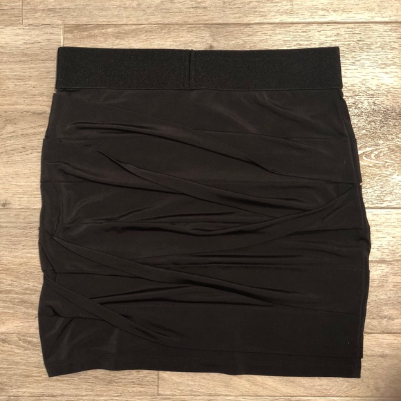 BCBG Generation Black Skirt - Picture 1 of 3
